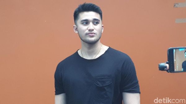 Awas Naksir! Gantengnya Anak Sys NS