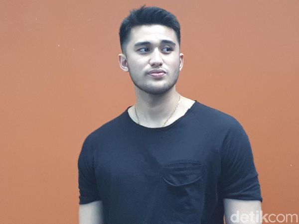 Awas Naksir! Gantengnya Anak Sys NS