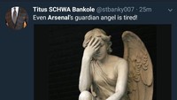 Sekalipun Arsenal punya malaikat pelindung, bisa dipastikan malaikat tersebut letih juga menyaksikan penampilan The Gunners. (Foto: Twitter @stbanky007)