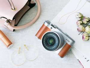Penampakan Fujifilm X-A5, Kamera Mirrorless Ramah Kantong