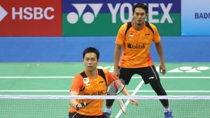 Sepatu Kembar dan Jersey Berbeda di Debut Hendra/Ahsan