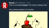 Well, pemain yang berharga di skuat Arsenal pun digambarkan tinggal tertuju pada sosok Mesut Oezil. Namun kontrak pemain asal Jerman itu tingga lima bulan lagi. Siap-siap diterpa bencana saja, Arsenal. (Foto: Twitter @th14Renato)