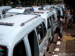 Sandiaga Kembali Temui Sopir Angkot di Tanah Abang Hari Ini