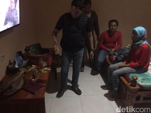 Dukun Palsu Pengganda Uang dan Emas dari Alam Gaib Diringkus Polisi Dukun Palsu Pengganda Uang dan Emas dari Alam Gaib Diringkus Polisi