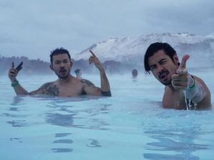 Tempat Chicco Jerikho & Rio Dewanto Basah-basahan di Islandia