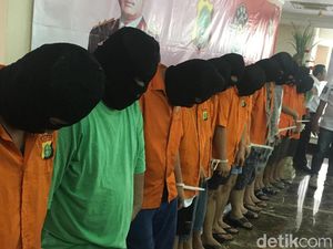 10 Driver Grab Pengantar Tuyul Beraksi Sambil Ngopi di Warung 10 Driver Grab Pengantar Tuyul Beraksi Sambil Ngopi di Warung