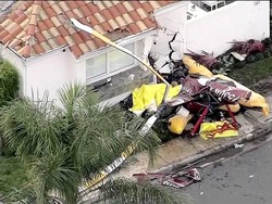 Helikopter Jatuh Timpa Rumah di California, 3 Orang Tewas