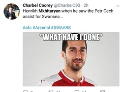 Di akhir pertandingan, Mkhitaryan harus menerima kenyataan Arsenal kalah 1-3 dari Swansea. Ia pasti akan bertanya-tanya, Apa yang sudah kulakukan? (Foto: Twitter @CharbelC93)
