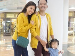 Goyang Senam Pinguin Bareng Sarwendah, Ruben Onsu Dianggap Lebih Lentur
