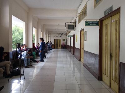 Foto: Suasana di PN Jakut Jelang Sidang Cerai Perdana Ahok-Vero