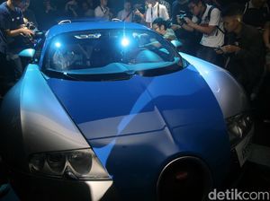 Foto: Keren! Bugatti Veyron 16.4 Mendarat di Indonesia