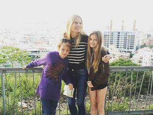 Potret Keseruan Keluarga Gwyneth Paltrow