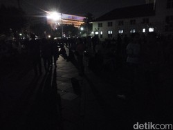 Usai Tonton Super Blue Blood Moon, Pengunjung Tinggalkan Kota Tua