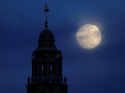 22 Agustus Bakal Ada Fenomena Langka Blue Moon