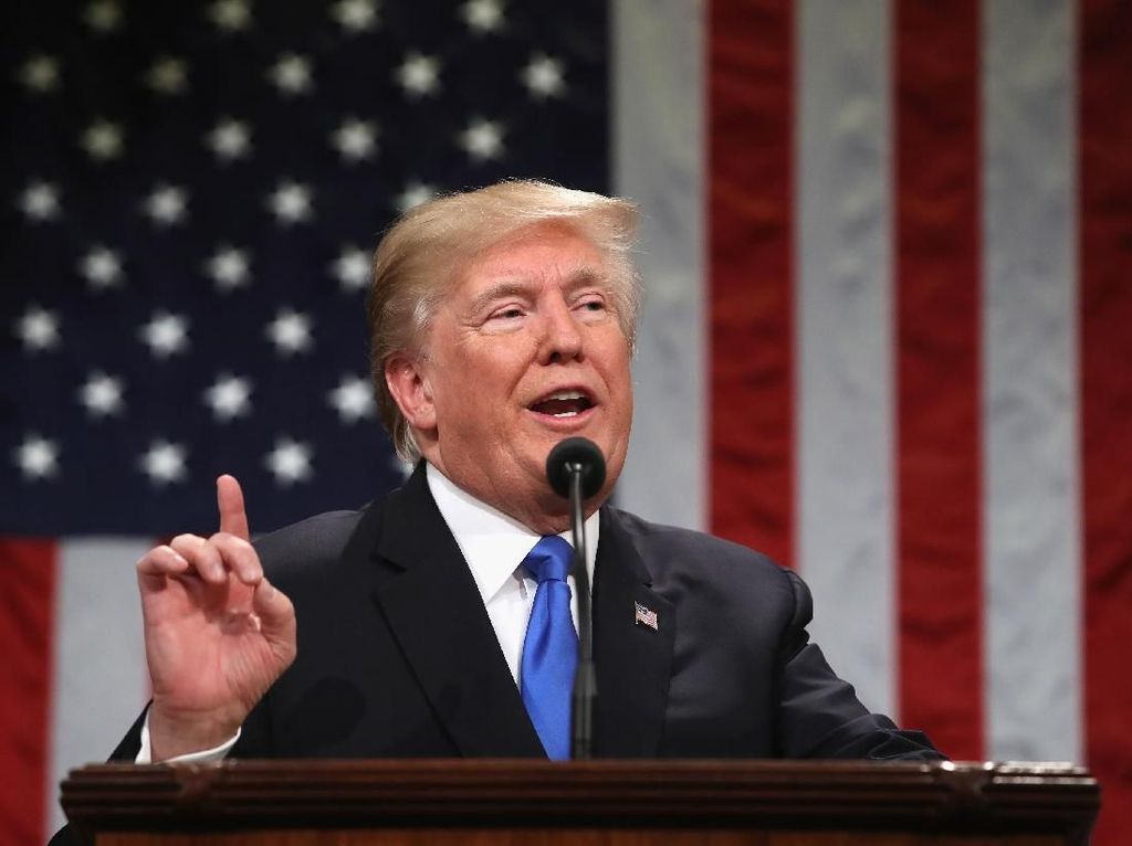 Trump Tunjuk Direktur CIA Mike Pompeo Jadi Menlu AS Trump Tunjuk Direktur CIA Mike Pompeo Jadi Menlu AS