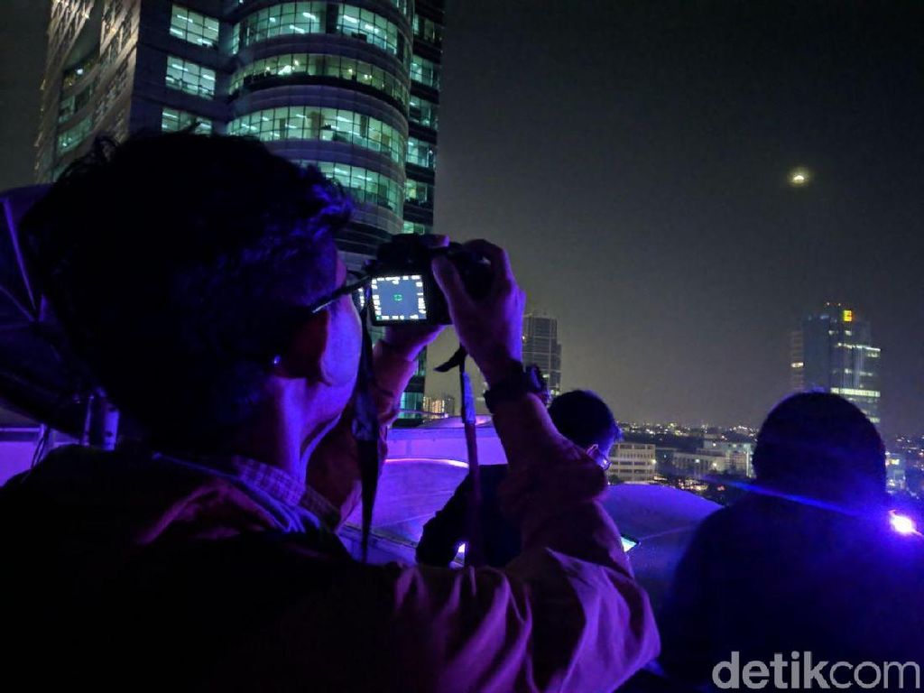 Netizen Indonesia Kirim 705 Ribu Kicauan #SuperBlueBloodMoon