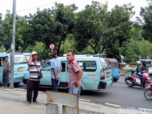 Temui Anies, Sopir Angkot Tanah Abang Kembali Datang ke Balai Kota