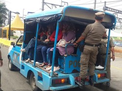 Mobil Satpol PP Kembali Gantikan TransJ Explorer Angkut Warga