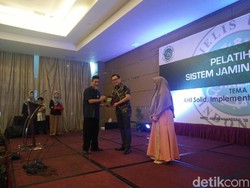 Hotel ini Raih Penghargaan Duta Halal & Pelopor Dapur Halal Hotel