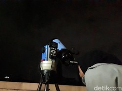 Tertutup Awan, Fenomena Super Blue Blood Tidak Terlihat di Bandung