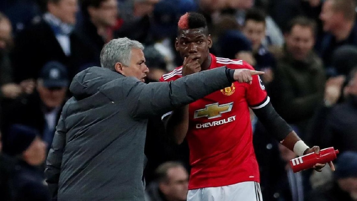 Jose Mourinho dan Paul Pogba (Foto: Andrew Couldridge/Action Images via Reuters)