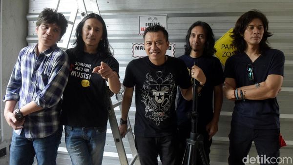 Nge-Band Lagi, Anang Hermansyah Kembali dengan Kidnap Katrina