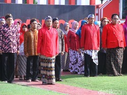 Berpakaian Jadul Tiap Tanggal 1, Ini Penampakan Pegawai Pemkot Blitar