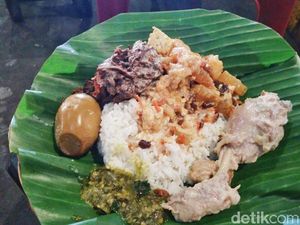 Angkringan Blok M : Makan Malam Puas dengan Lebih dari 30 Pilihan Lauk