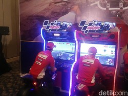 Dovizioso dan Lorenzo Balapan di Jakarta