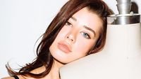 Foto: Model Seksi Ini Punya Mata Indah Nan Unik Warna Biru & Coklat