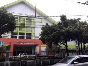 Satu Keluarga Pasien Difteri yang Dirawat RSUD Soedono Dipulangkan Satu Keluarga Pasien Difteri yang Dirawat RSUD Soedono Dipulangkan