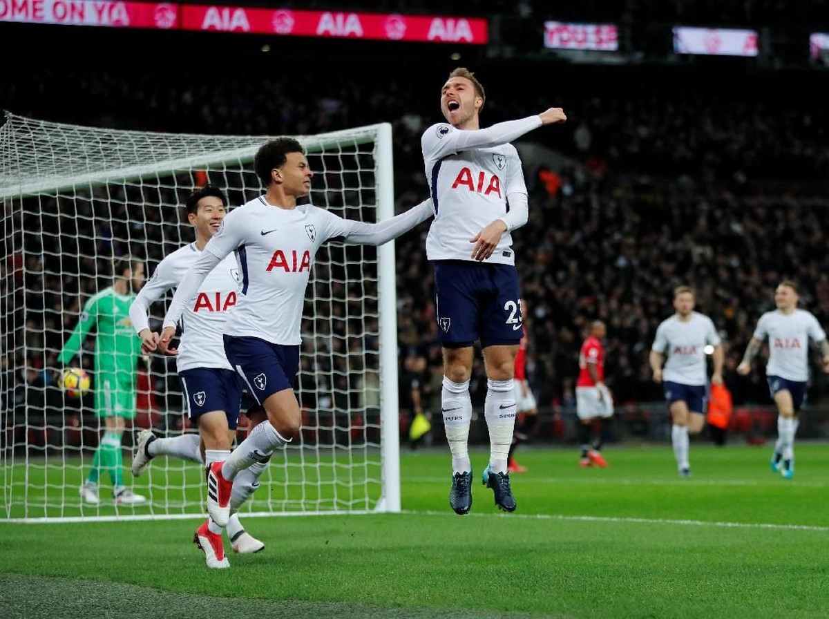 Tottenham Hotspur saat merayakan gol Christian Eriksen ke gawang Manchester United (Foto: Eddie Keogh/Reuters)