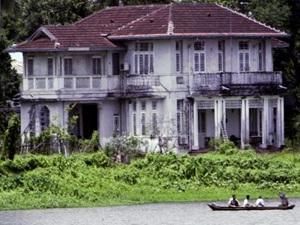 Foto: Ini Rumah Suu Kyi di Tepi Danau yang Dilempar Bom Molotov