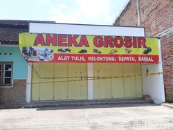 Melihat Toko Sepatu Lokasi Penangkapan Terduga Teroris di Temanggung