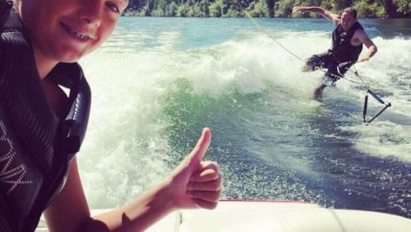 Ketika Objek Foto Kedua Bikin Gagal Fokus