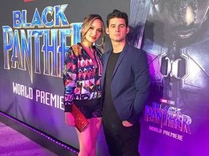 Kemesraan Cinta Laura dan Hunter Sansone