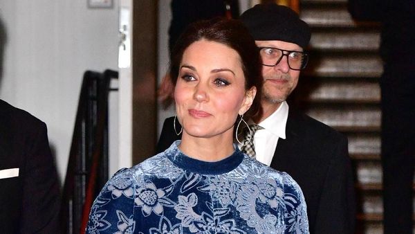 Foto: Gaun Rp 50 Juta Kate Middleton yang Netizen Sebut Mirip Kain Gorden