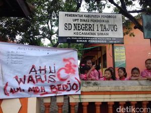 SDN 1 Tajug Ponorogo Disegel, Ini Penyebabnya SDN 1 Tajug Ponorogo Disegel, Ini Penyebabnya
