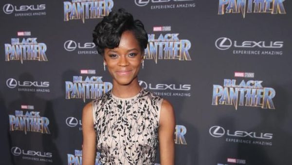 African Royalty, 8 Gaya Kerajaan ala Pemain Film Black Panther
