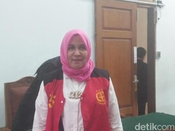 Jaksa Belum Siap Lagi, Sidang Tuntutan Asma Dewi Ditunda