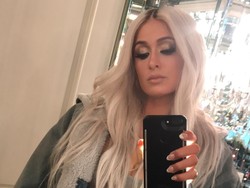 Wow! Paris Hilton Dikloning Seperti Kim Kardashian