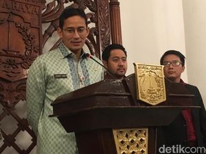 Sandi: Masalah Tanah Abang Bukan karena Buka-Tutup Jalan