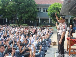 Angka Kecelakaan Pelajar Tinggi, Polres Garut Blusukan ke Sekolah