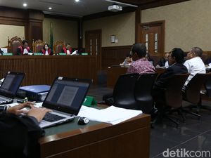 Hakim ke Saksi di Sidang Novanto: Anda Simpan Rp 1,8 M di Lemari?
