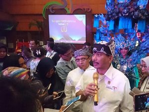 Menpar: Wisatawan Hilang Kesaktiannya Kalau Nyeberang Pulau Menpar: Wisatawan Hilang Kesaktiannya Kalau Nyeberang Pulau