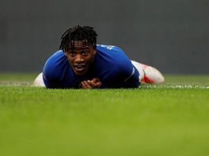 Dortmund Tak Berencana Permanenkan Batshuayi