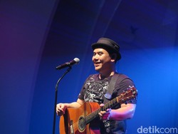 Konser Intim Padi Reborn yang Penuh Semangat