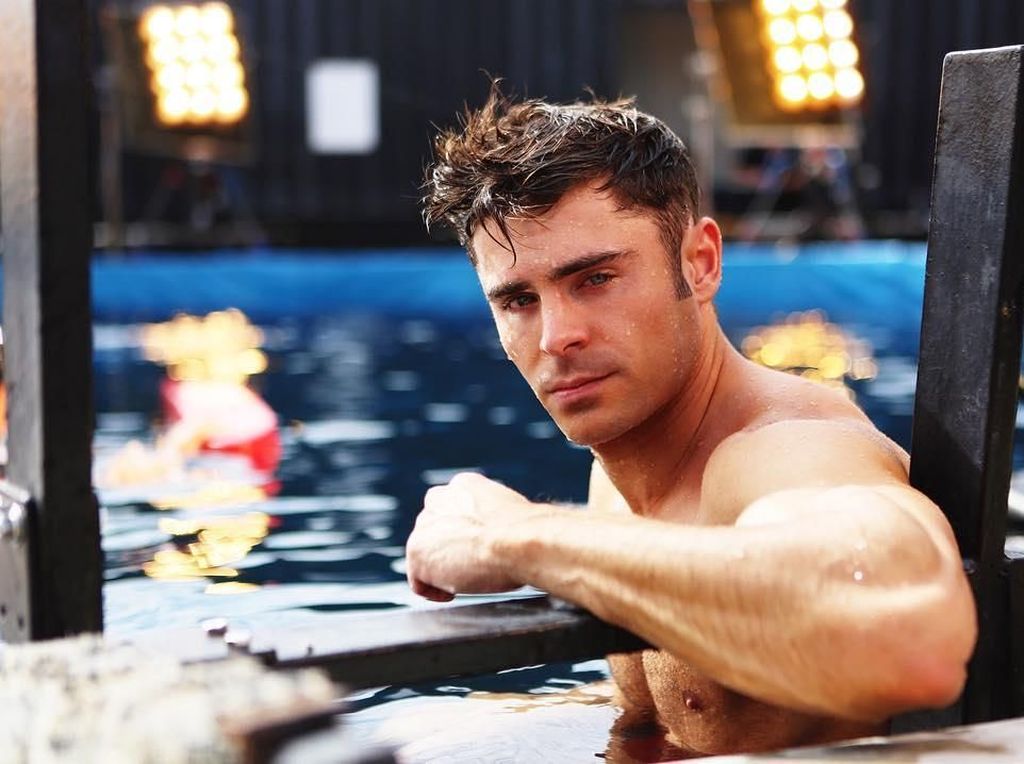 Kisah Kelam Zac Efron di Balik Bentuk Tubuh Atletisnya, Sempat Pakai Obat Kisah Kelam Zac Efron di Balik Bentuk Tubuh Atletisnya, Sempat Pakai Obat