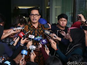 KPK Panggil Mantan Istri Dirut MRA Jadi Saksi untuk Emirsyah Satar KPK Panggil Mantan Istri Dirut MRA Jadi Saksi untuk Emirsyah Satar