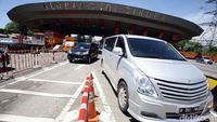 Melintasi Gerbang Tol Tangerang-Merak yang Penuh Estetika